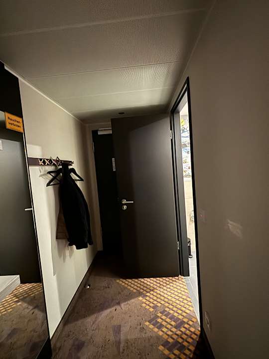 Zimmer Holiday Inn – the niu, Air Frankfurt Messe