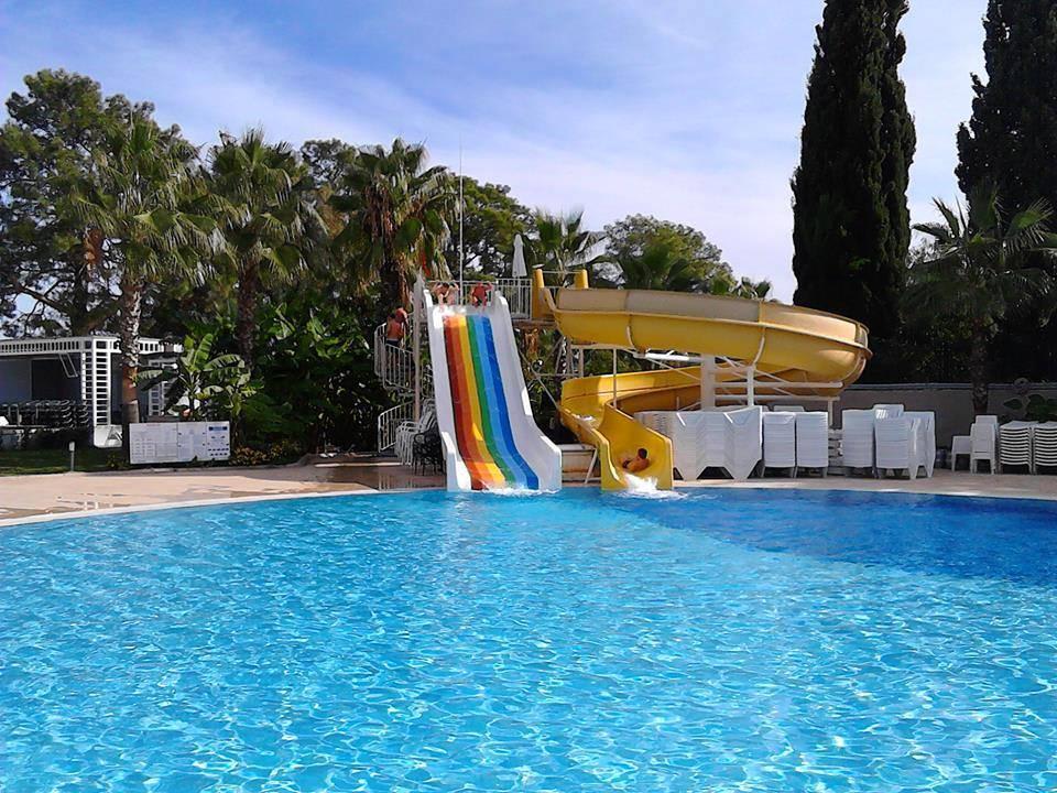 Pool mit Rutschen DoubleTree by Hilton Antalya-Kemer