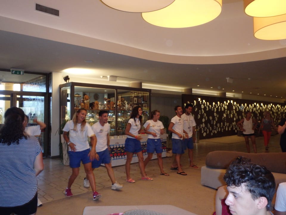 Animateurs marco,Salvo et milei Francisca la danse MClub Lipari