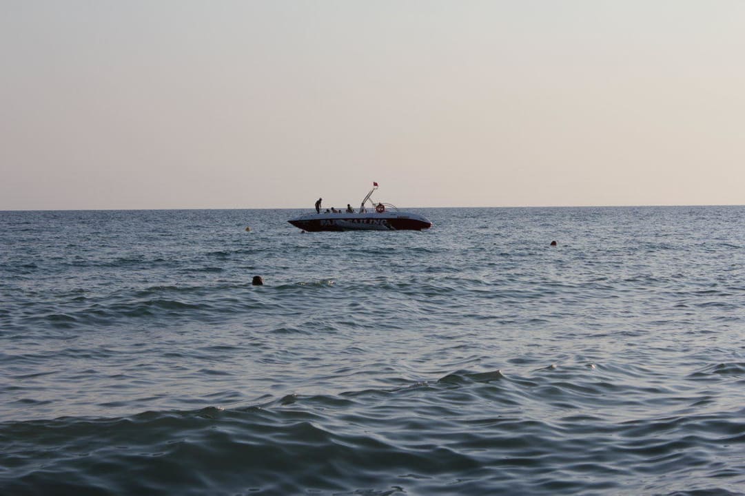 Strand Club Turtas Beach Hotel