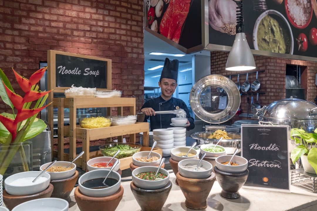 Gastro Holiday Inn Resort Phuket Surin Beach by IHG