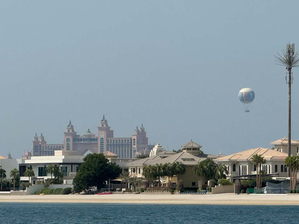 Strand Rixos The Palm Hotel & Suites