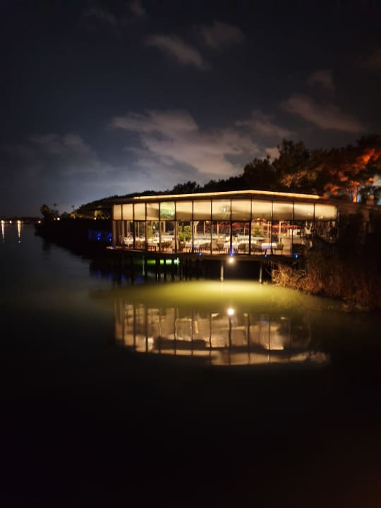 Gastro Xanadu Resort Hotel