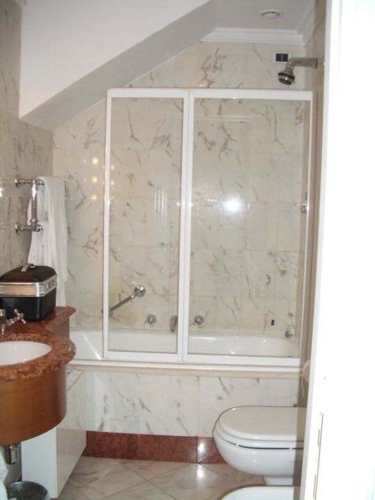 Badezimmer Hotel Portofino Kulm