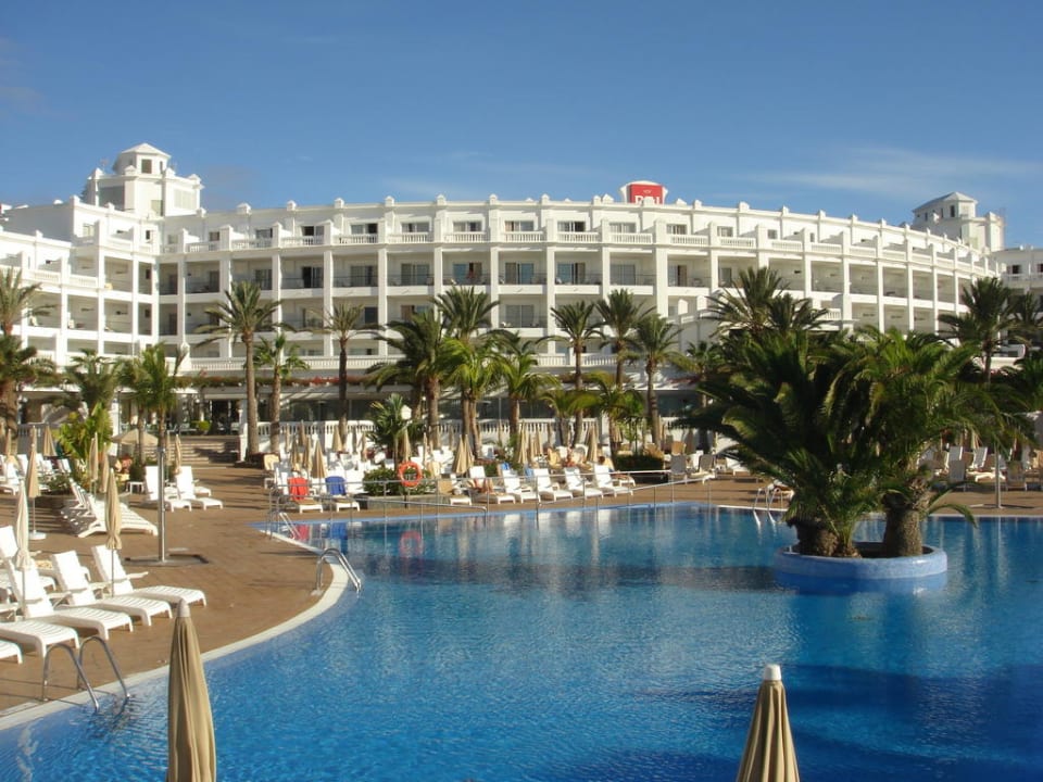 Vom Pool aus Hotel Riu Palace Maspalomas Adults Only