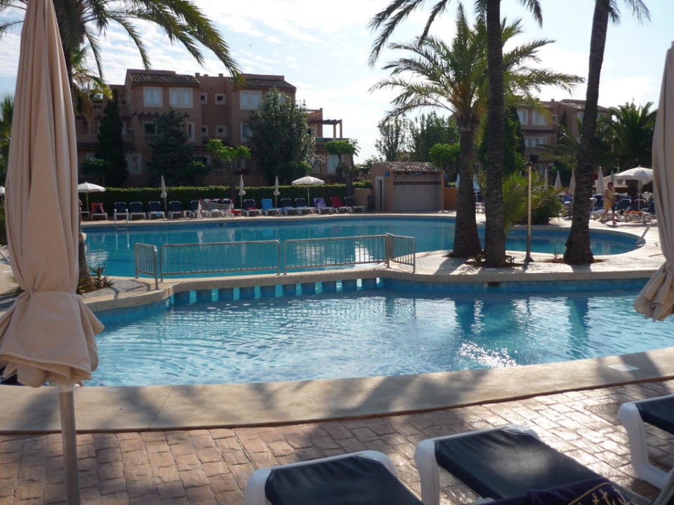 Poolanlage Aparthotel Ciudad Laurel