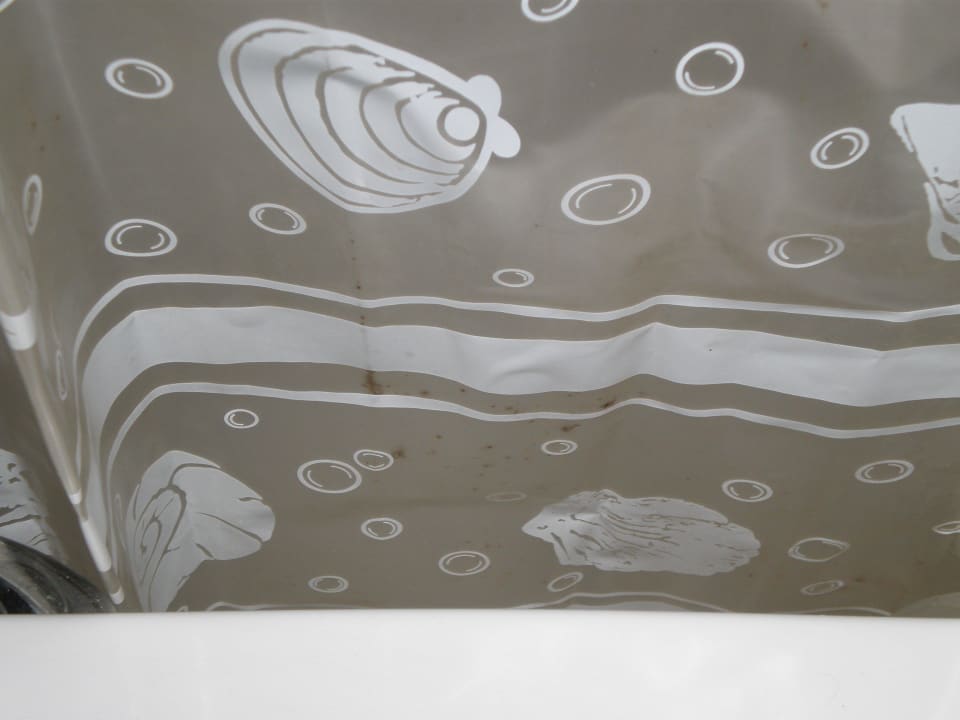 Verschimmelter Duschvorhang Hotel Patong Seaview