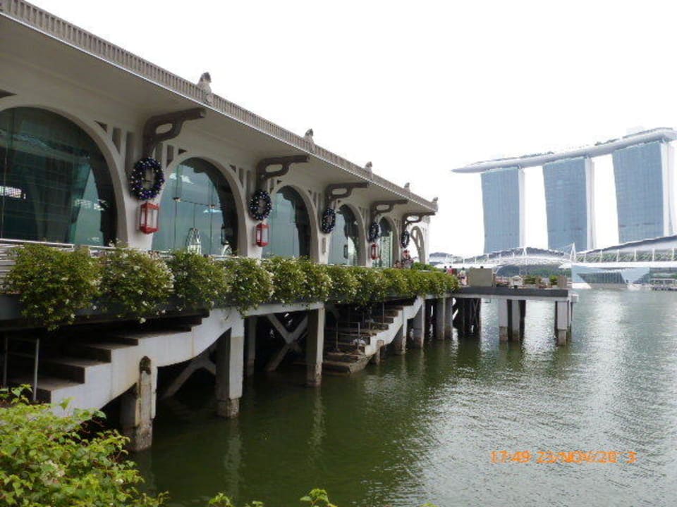 Landing Point The Fullerton Bay Hotel Singapore