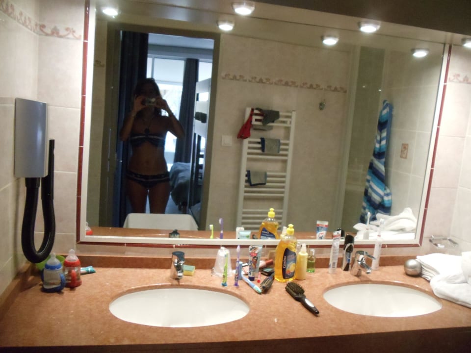 Bad mit Dusche und separtes WC 2 Waschbecken Belambra Riviera Beach Club