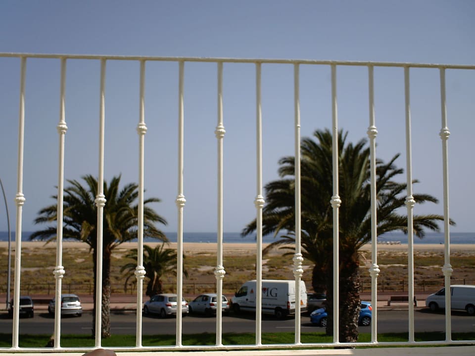 Výhled ze zahrady R2 BUGANVILLA Hotel & Spa