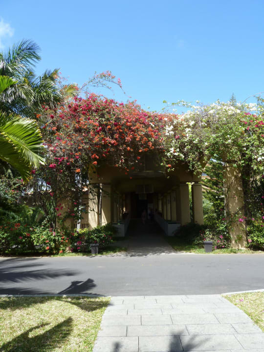 Aufgang zur Rezeption Mauricia Beachcomber Resort & Spa