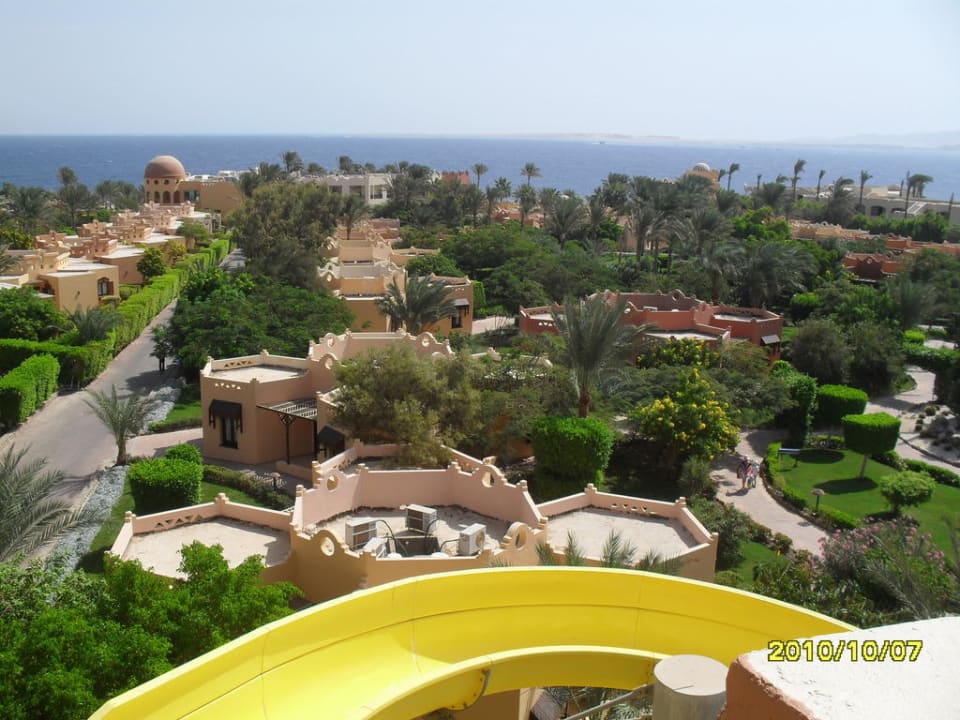 Widok na ogrod Hotel Nubian Village