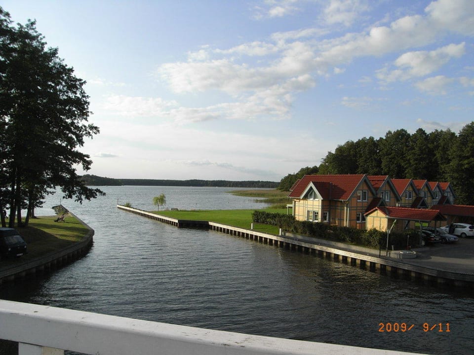 Private Häuser mit Blick auf den See Precise Resort Hafendorf Rheinsberg