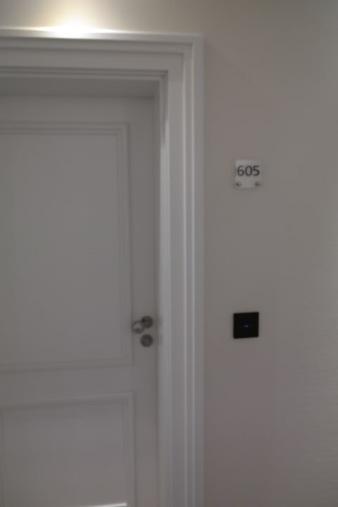 Eingang Hotel Vier Jahreszeiten Lübeck