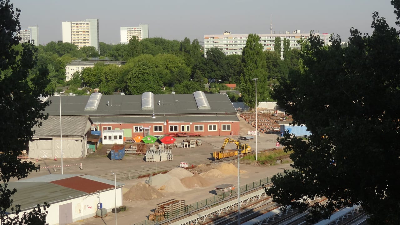 Blick zum Fernsehturm Abacus Tierpark Hotel