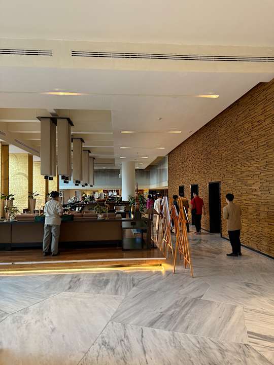 Lobby Ramada Plaza by Wyndham Bangkok Menam Riverside