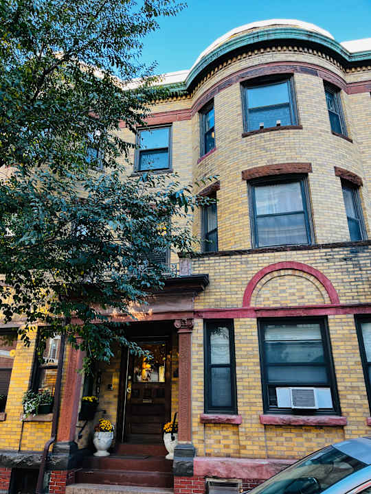 Außenansicht Oasis Guest House