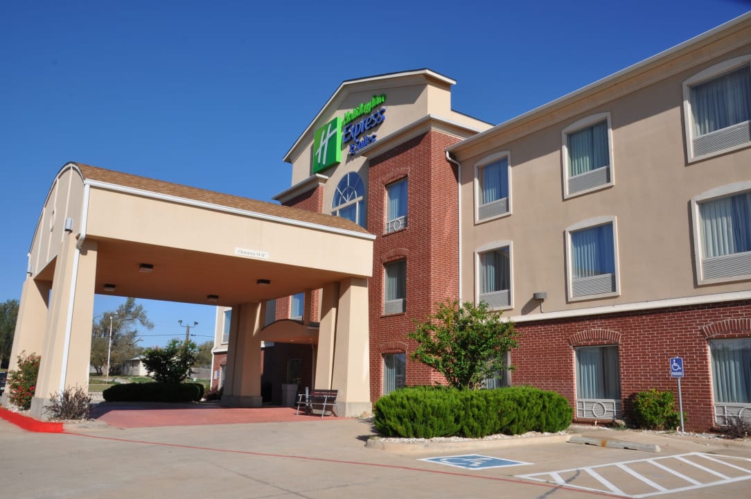 Außenansicht Holiday Inn Express Hotel & Suites Shamrock North