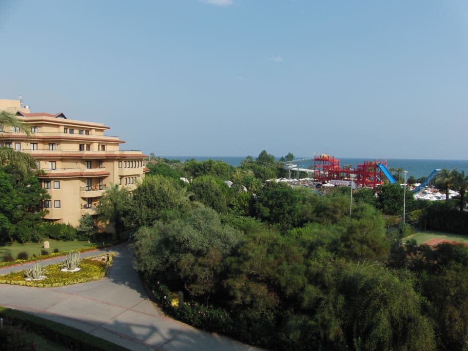 Palace-Gebäude und Rutschen Asteria Family Belek