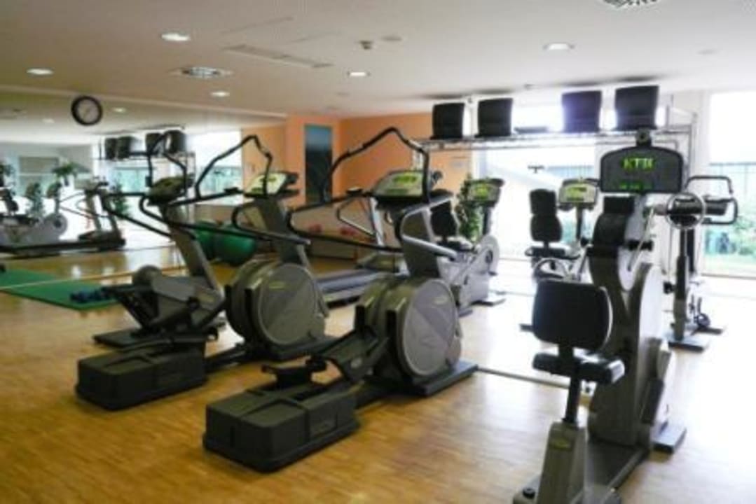 Fitnessbereich DORMERO Hotel Bonn - Windhagen