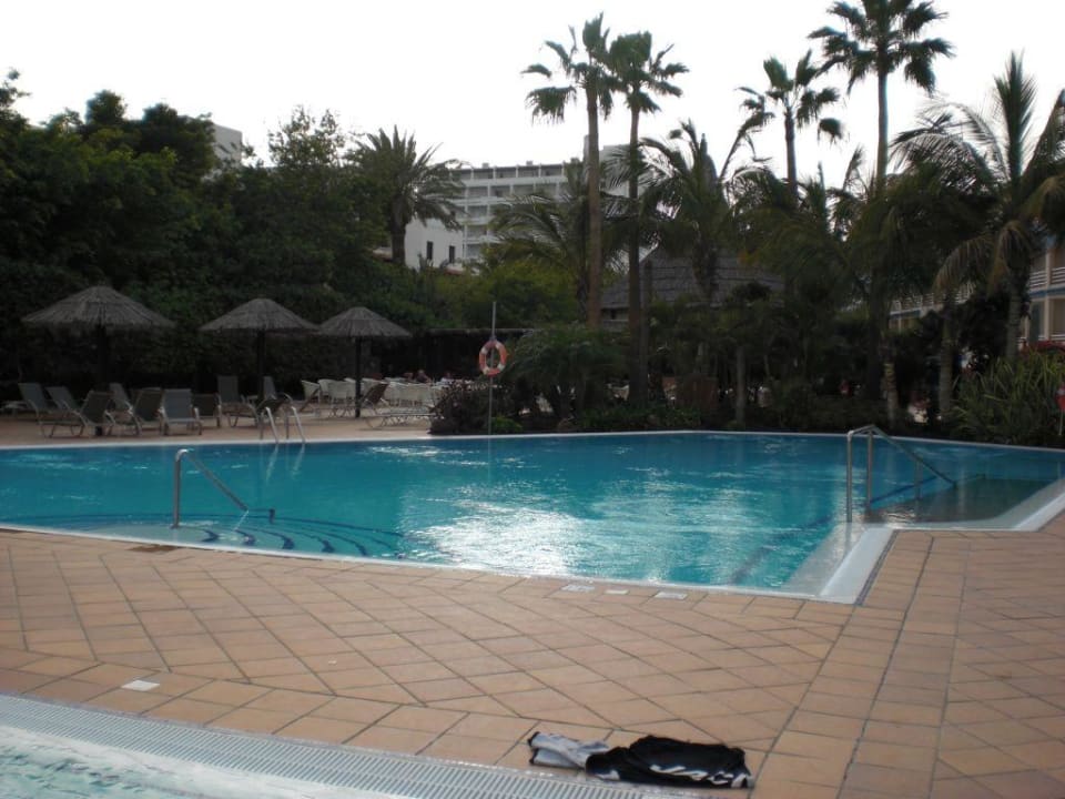 Der Pool des LTI-Altamarena IFA Altamarena by Lopesan Hotels