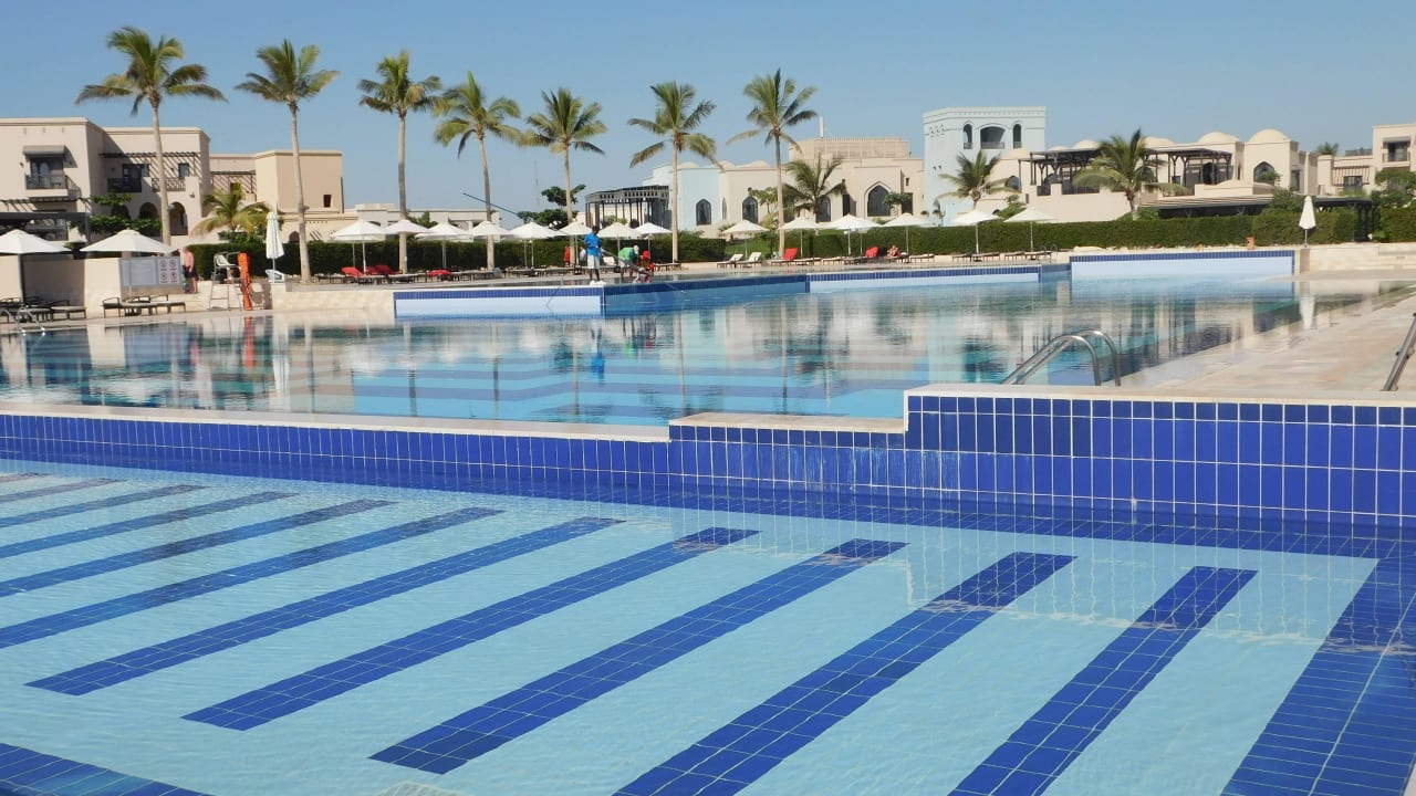 Blick über den Pool Salalah Rotana Resort