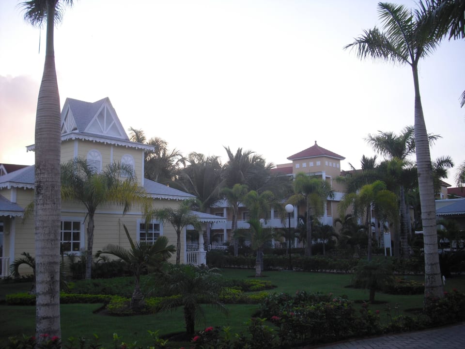 Schön gestaltete Anlage  Bahia Principe Luxury Ambar