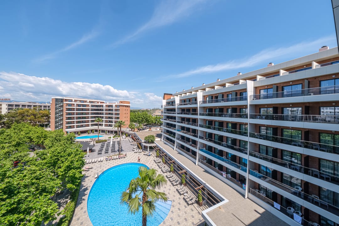 Außenansicht Hotel California Garden