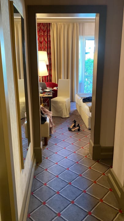 Zimmer Hotel De La Paix