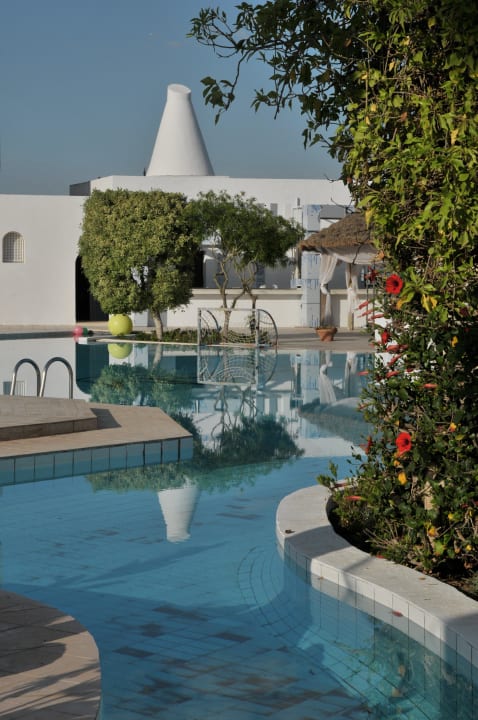 Pool detail Hotel La Couronne