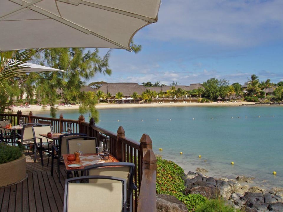 Restaurant Bastide, Blick zum Strand LUX* Grand Gaube Resort & Villas