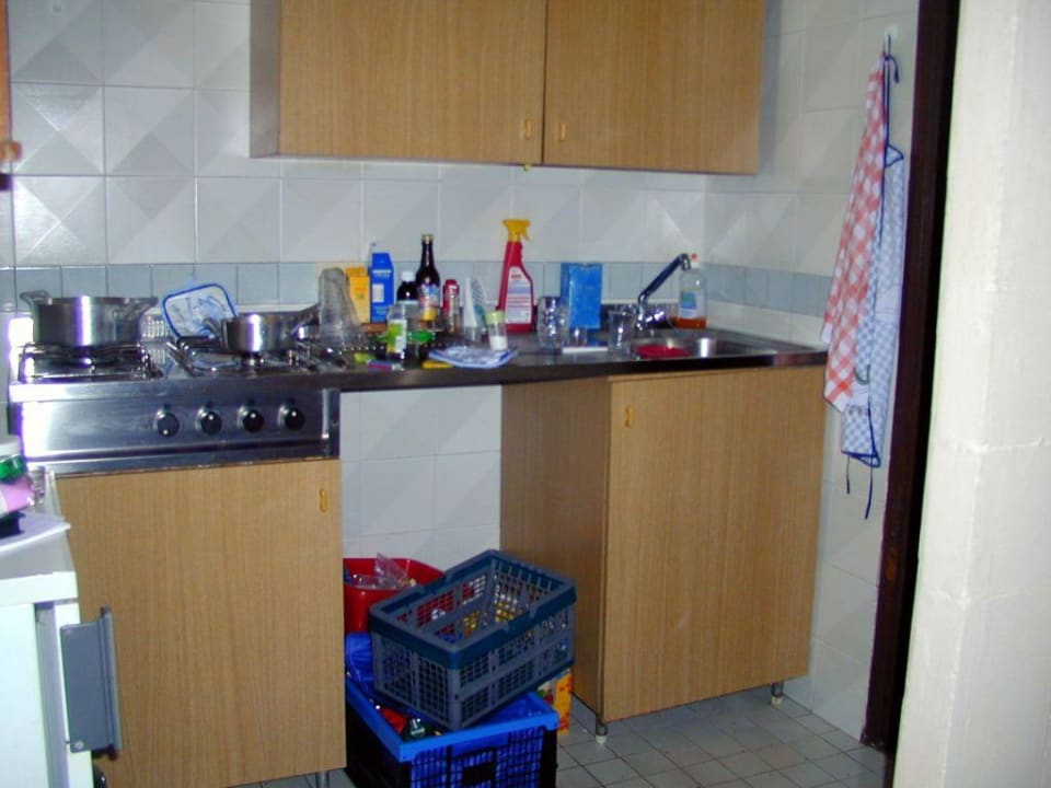 Kleine Küche im Chalet Rosapineta Camping Village