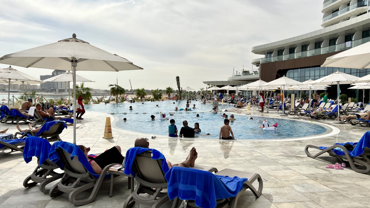 Pool Hampton by Hilton Marjan Island