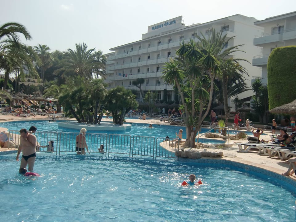 Pool Aparthotel Marins Playa