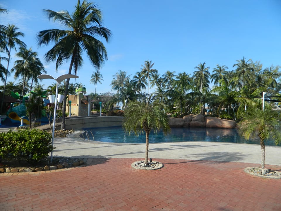 Pool Meritus Pelangi Beach Resort And Spa Pantai Cenang