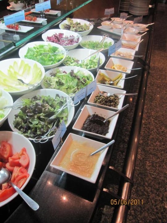 Salate Hilton Dubai Jumeirah