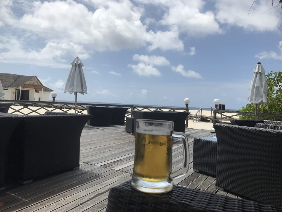 Gastro Angaga Island Resort