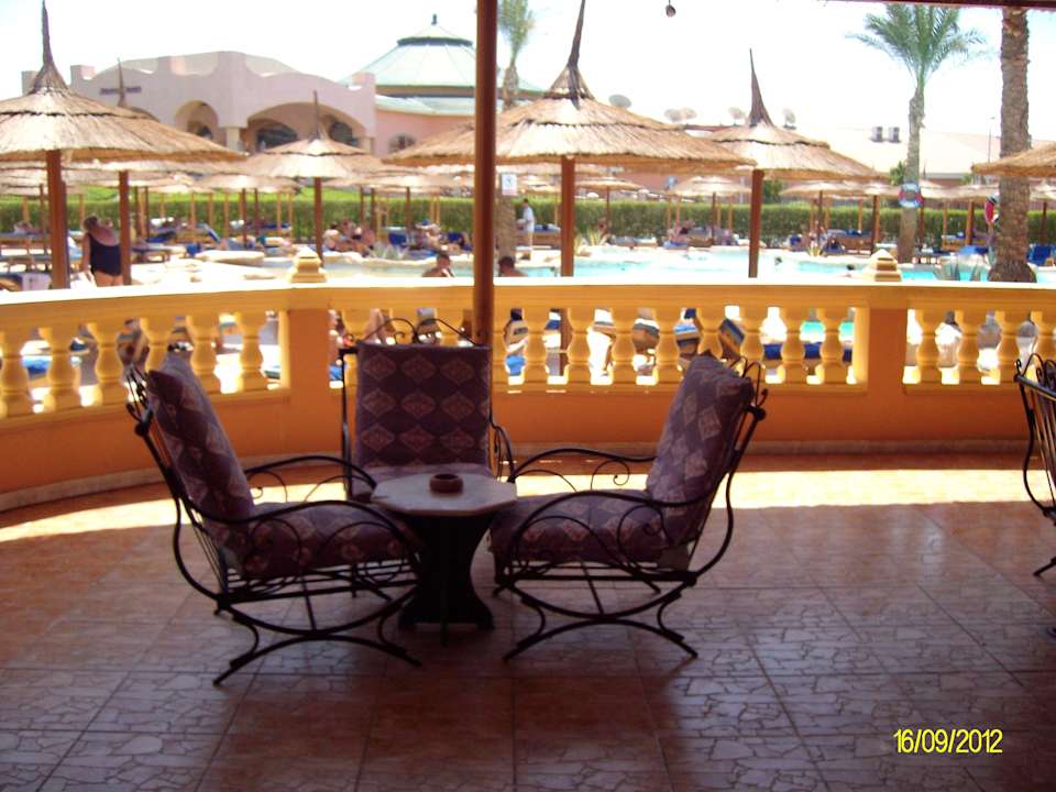 Poolbar  Pickalbatros Alf Leila Wa Leila Resort - Neverland Hurghada