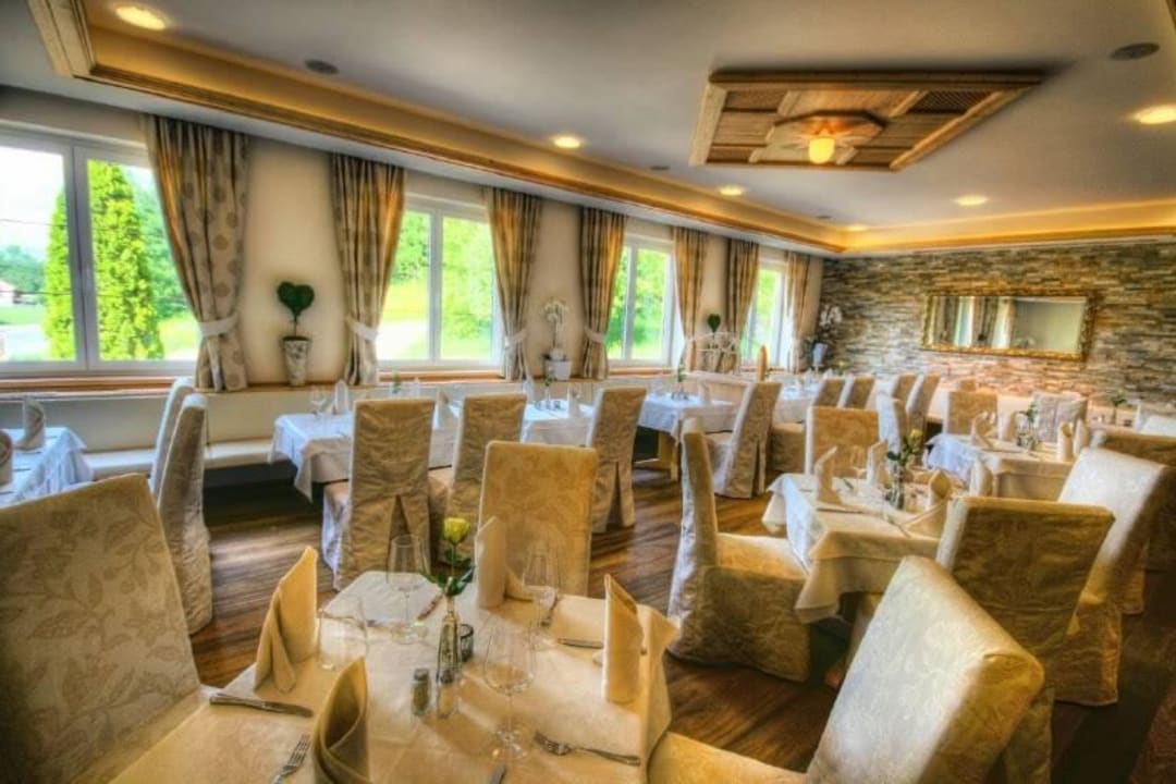 Romantisches Ambiente im Restaurant Hotel Rösch