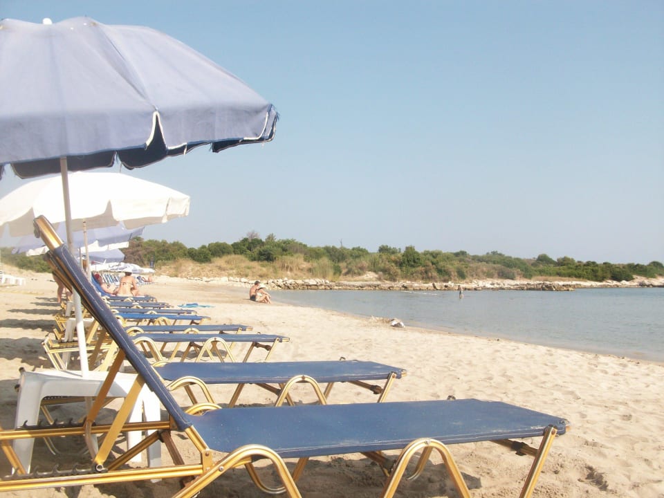 Großer Strand (links vom Hotel) Hotel Mareblue Beach