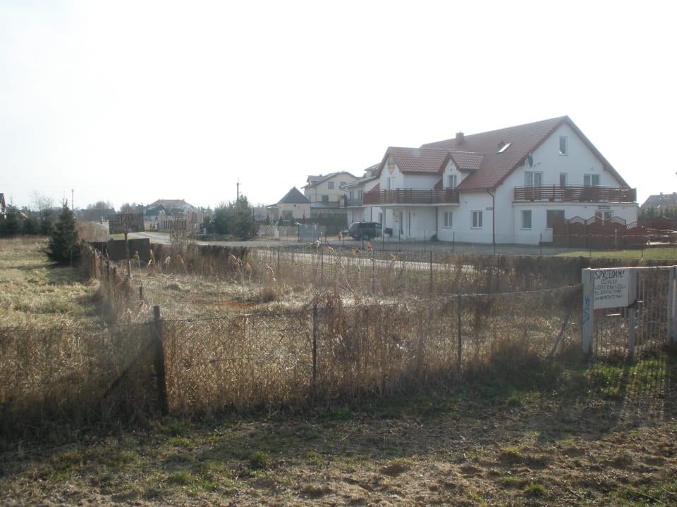 Hotel linke Seite Magnat Resort & Spa