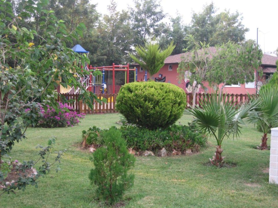 Gartenanlage Hotel Royal Garden Beach