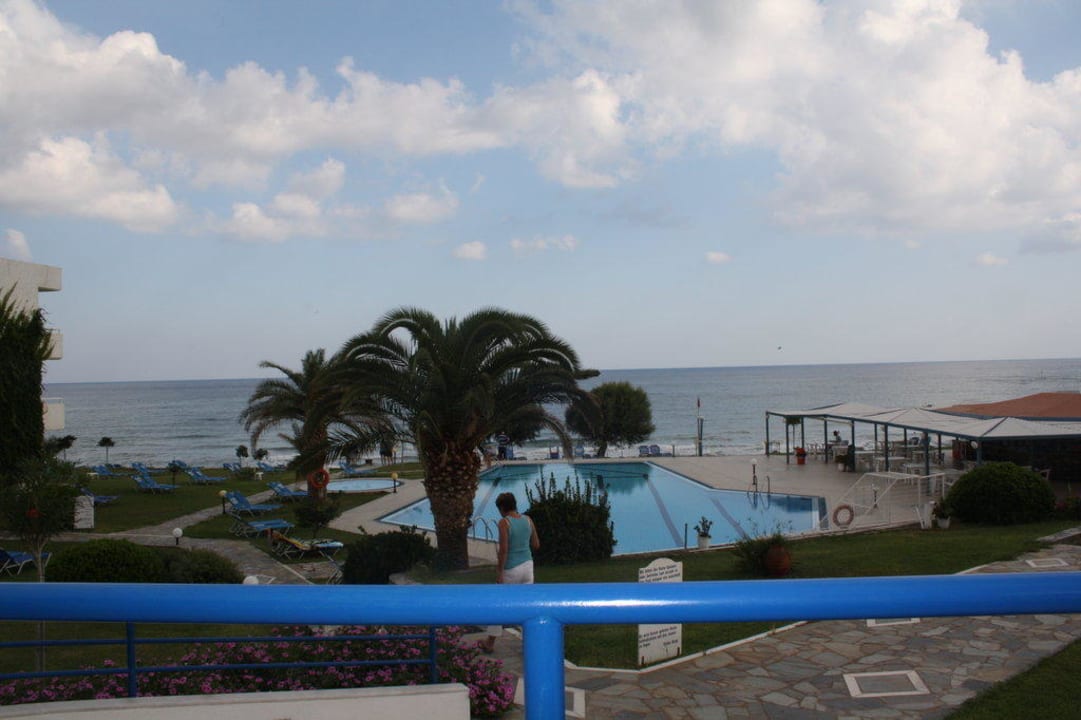 Poolanlage Hotel Ariadne Beach