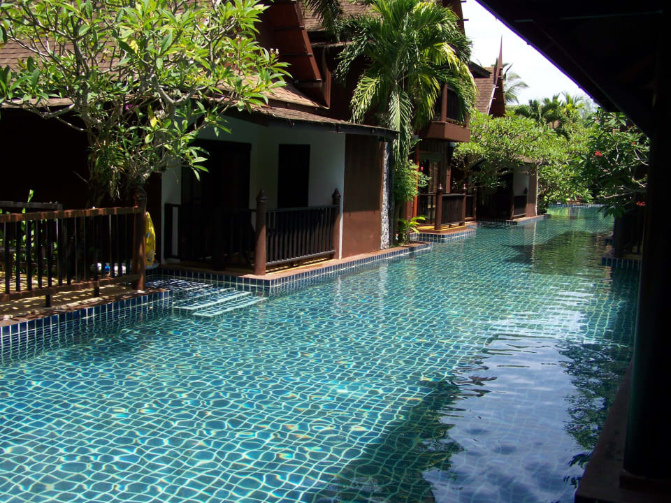 Pool von der Terrasse Hotel Takolaburi Khao Lak