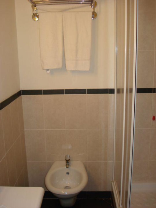 Das Badezimmer Roma dei Papi Hotel de Charme