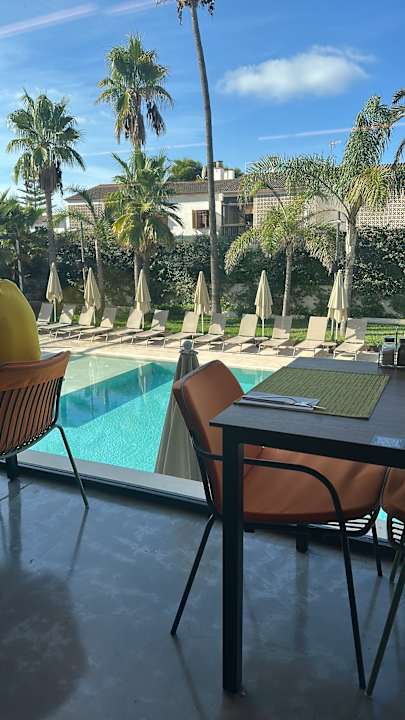 Pool Paradiso Garden