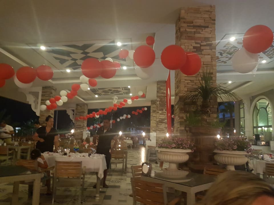 Türkischer Abend Quattro Beach Spa & Resort