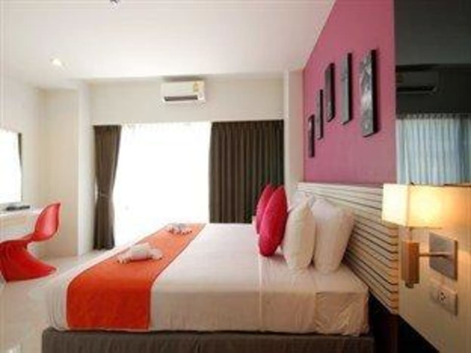 Luxury Pent Room Hotel The Lantern Resort Patong