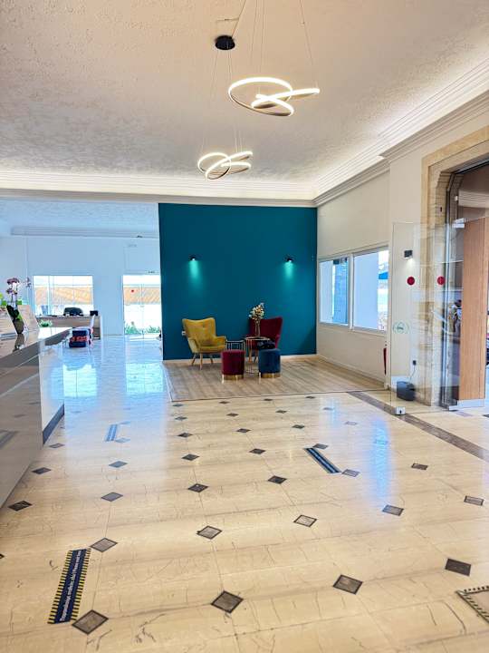 Lobby Azure Mare
