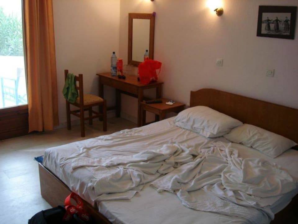 Innenansicht des Zimmers 89 Hotel Geranion Village